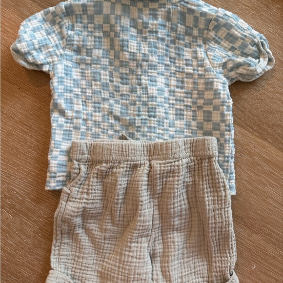 Baby 6-9 month Blue and Tan Matching Set - Picture 2 of 3